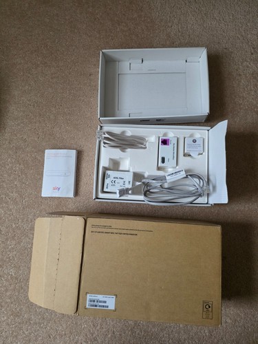 Sky hub wireless router box - q,